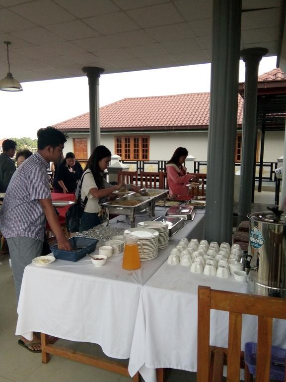 Inlay Palace Hotel Nyaung Shwe Kültér fotó